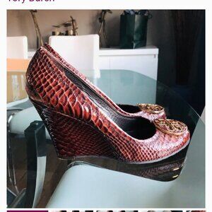 Gorgeous Tory Burch Wedge